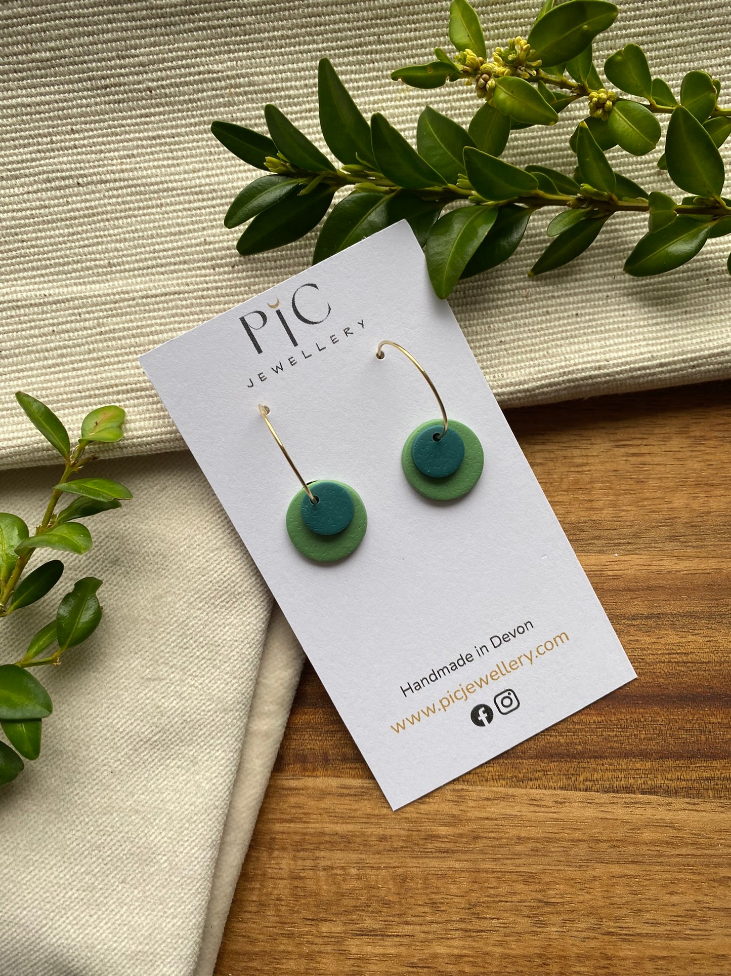 Hoops - double dots - green tones on gold hoops