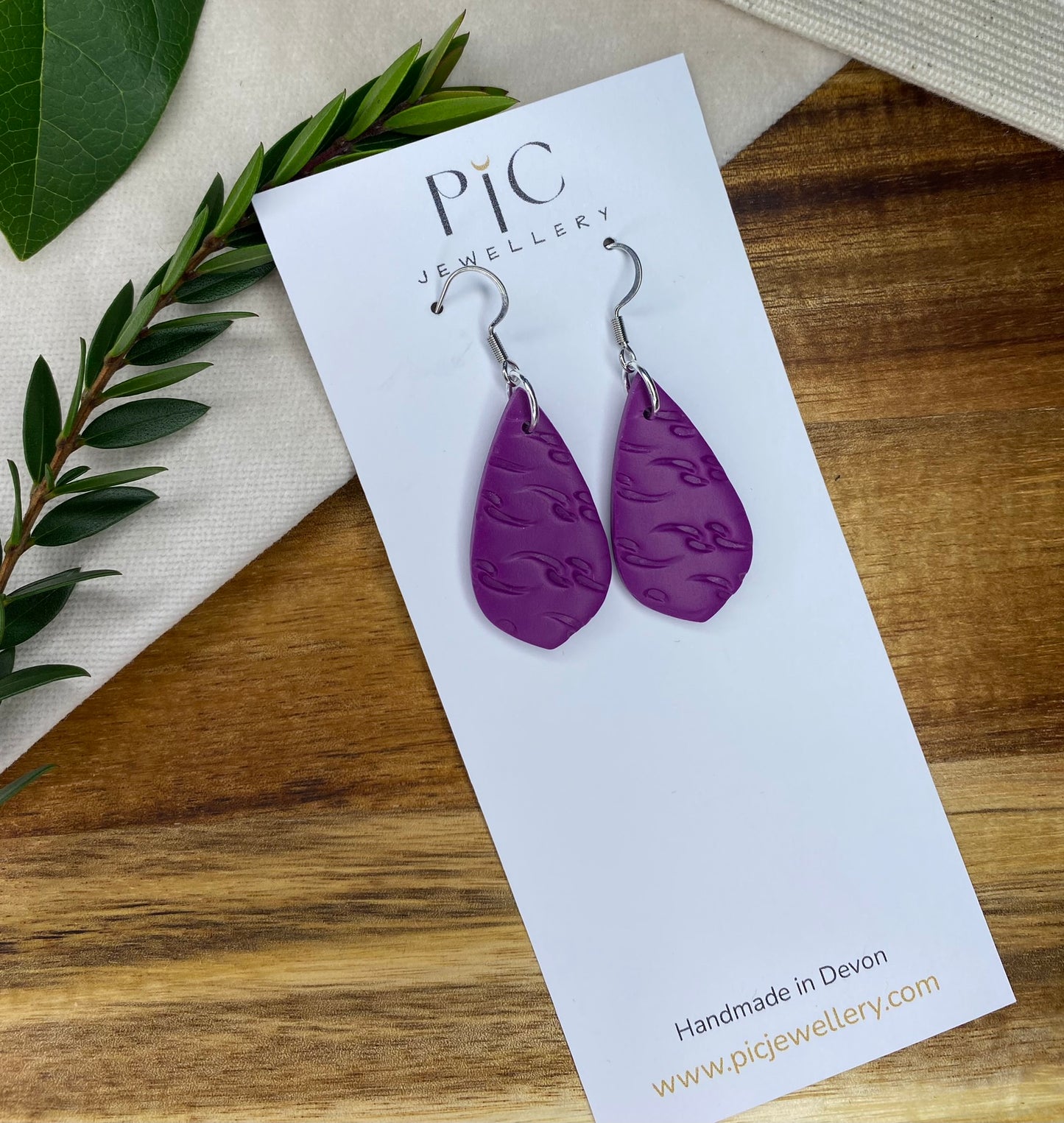 Medium dangles - chain textured purple teardrops