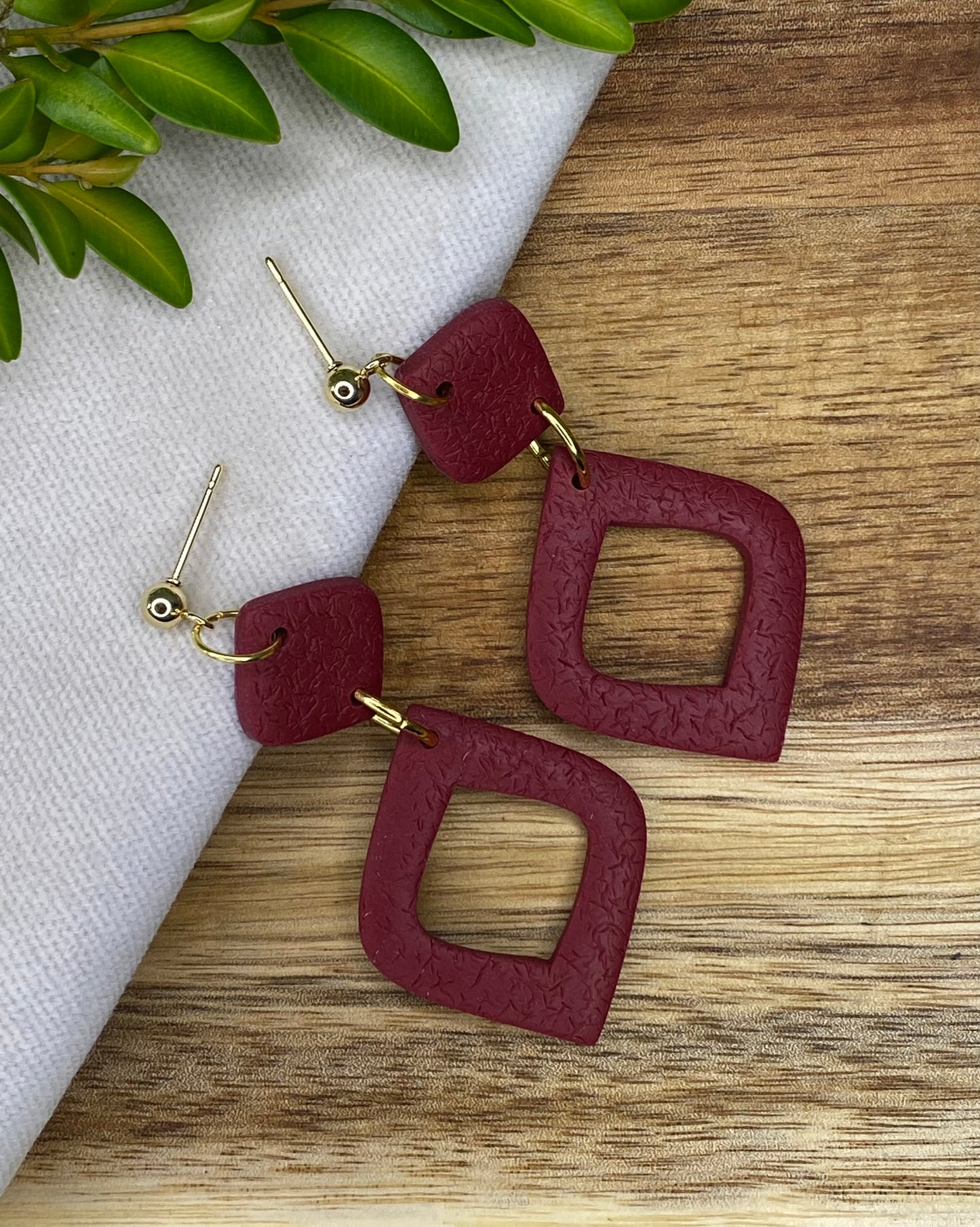 Statement dangles - textured burgundy rounded diamond lantern