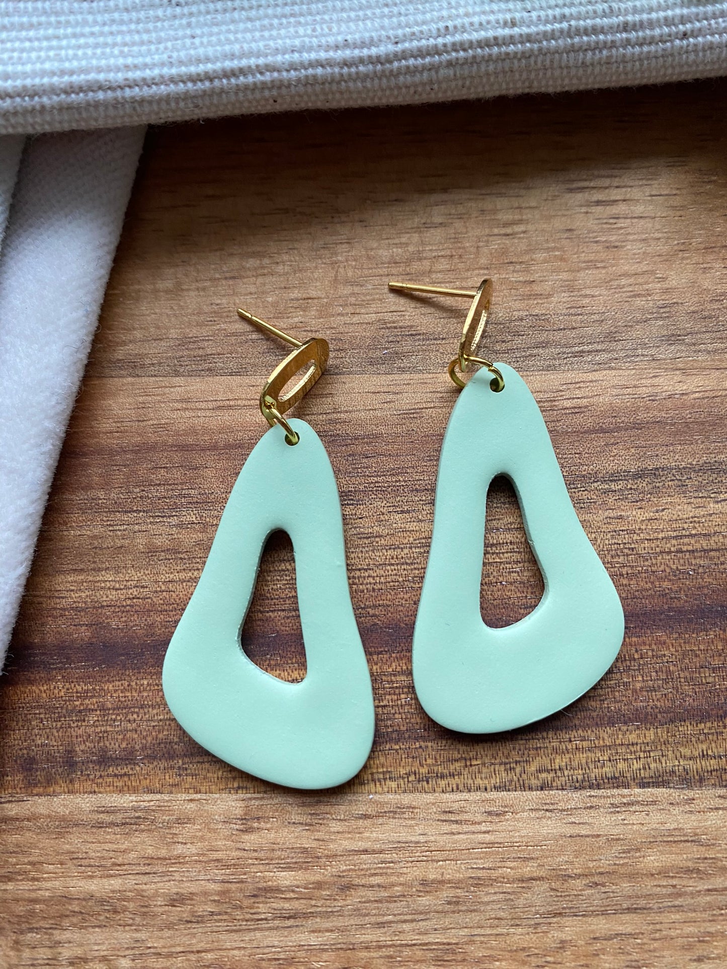 Medium dangles - pale mint green organic wavy triangle