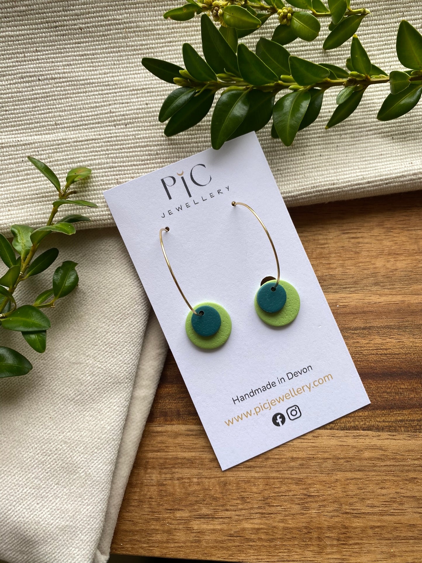 Hoops - double dots - green tones on gold hoops