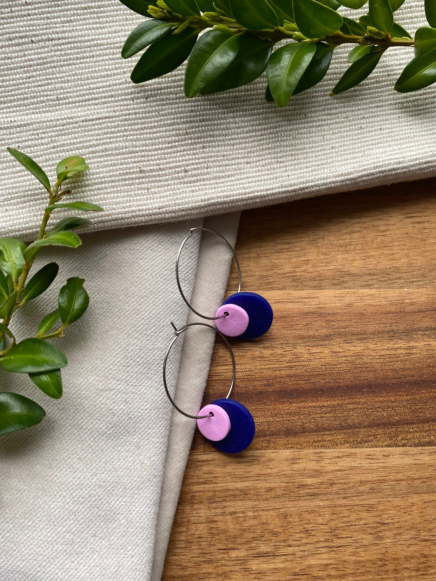 Hoops - double dots - light pink and navy blue on silver hoops
