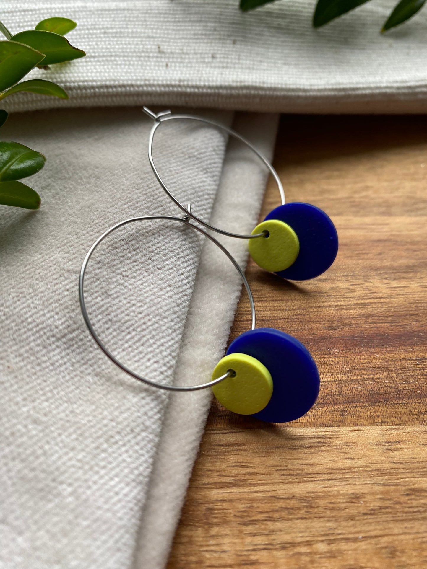 Hoops - double dots - lime and navy blue on silver hoops