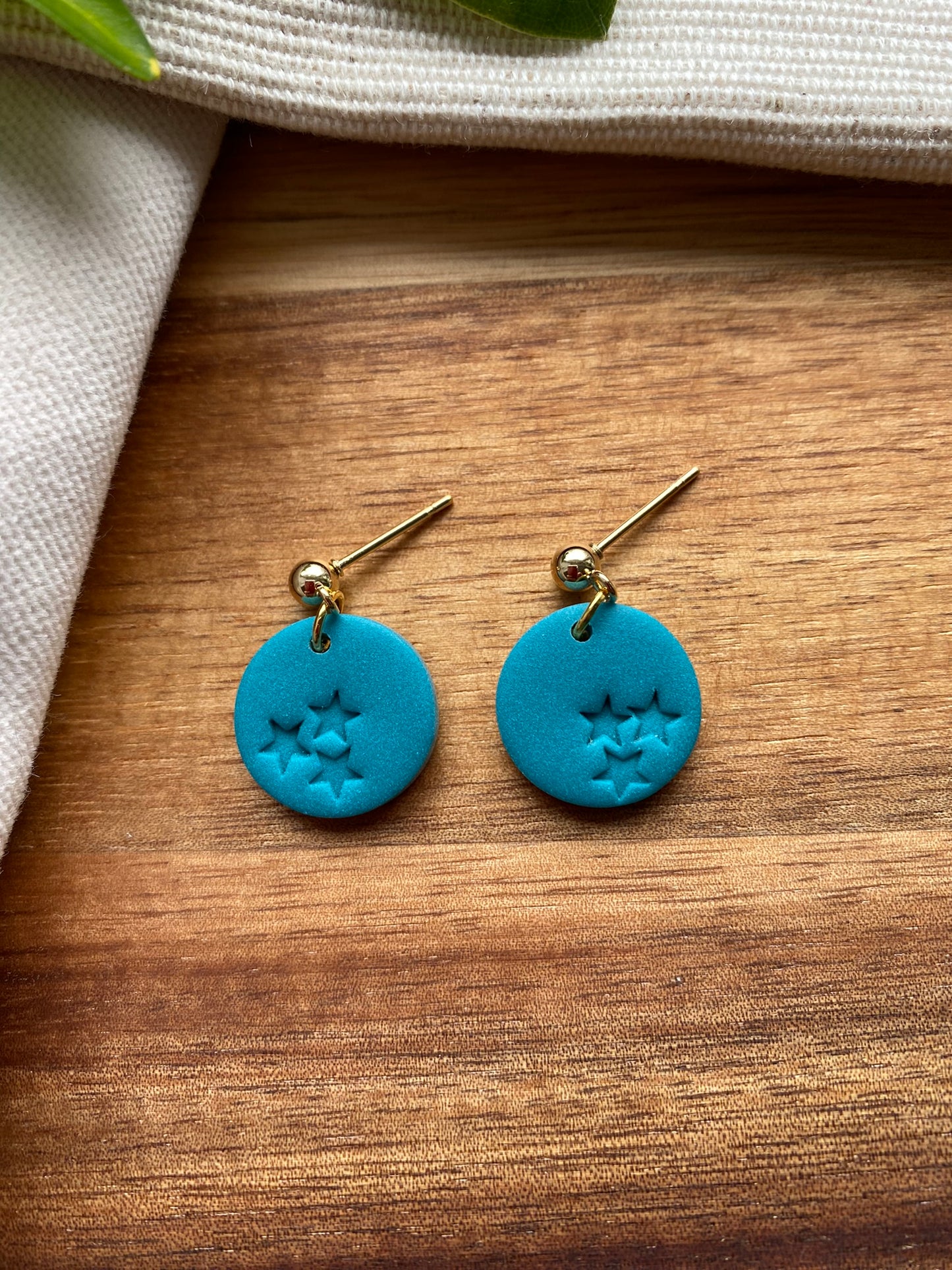 Dinky dangles - teal triple star embossed circles