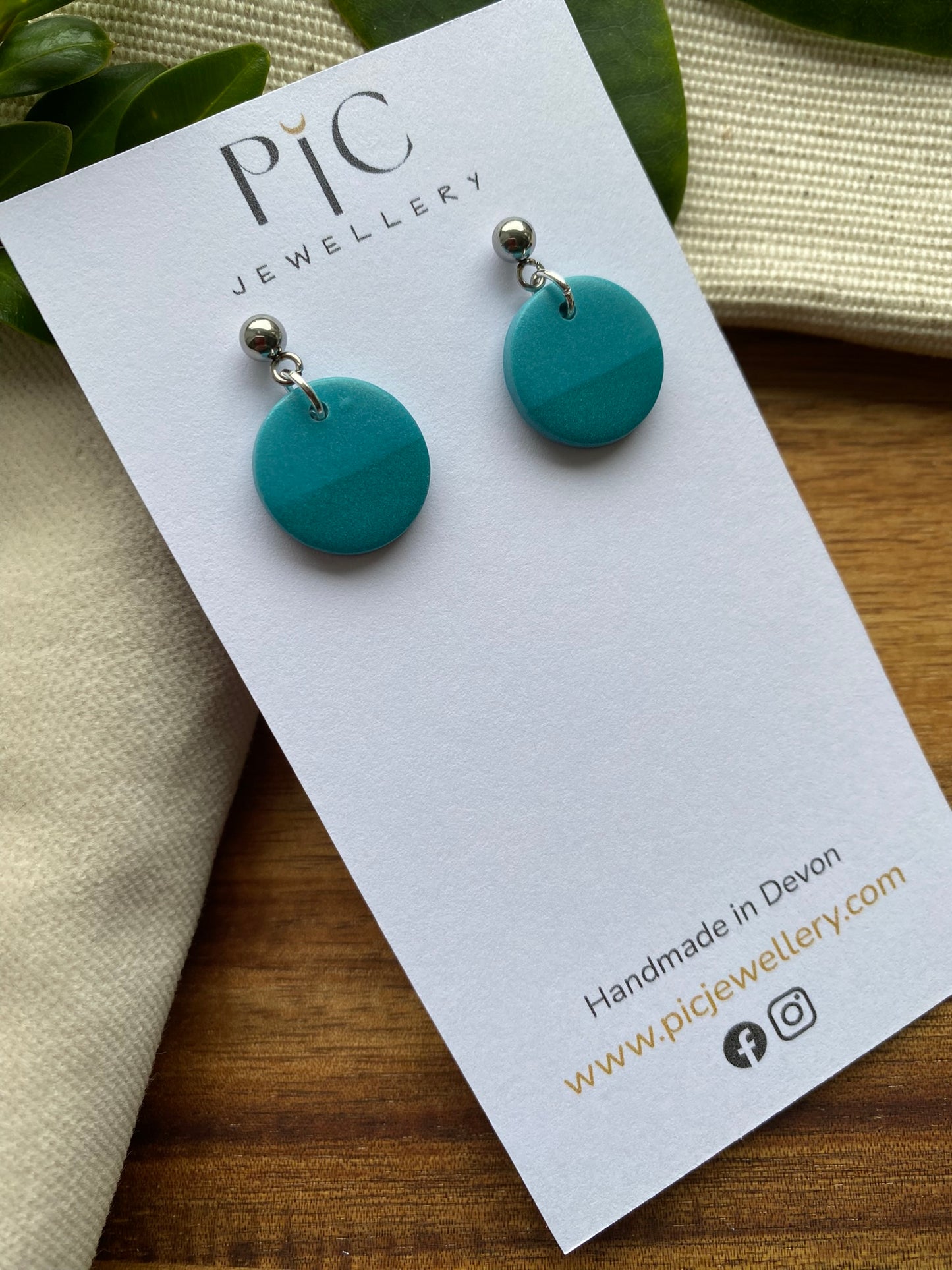 Dinky dangles - teal sea and sky circles