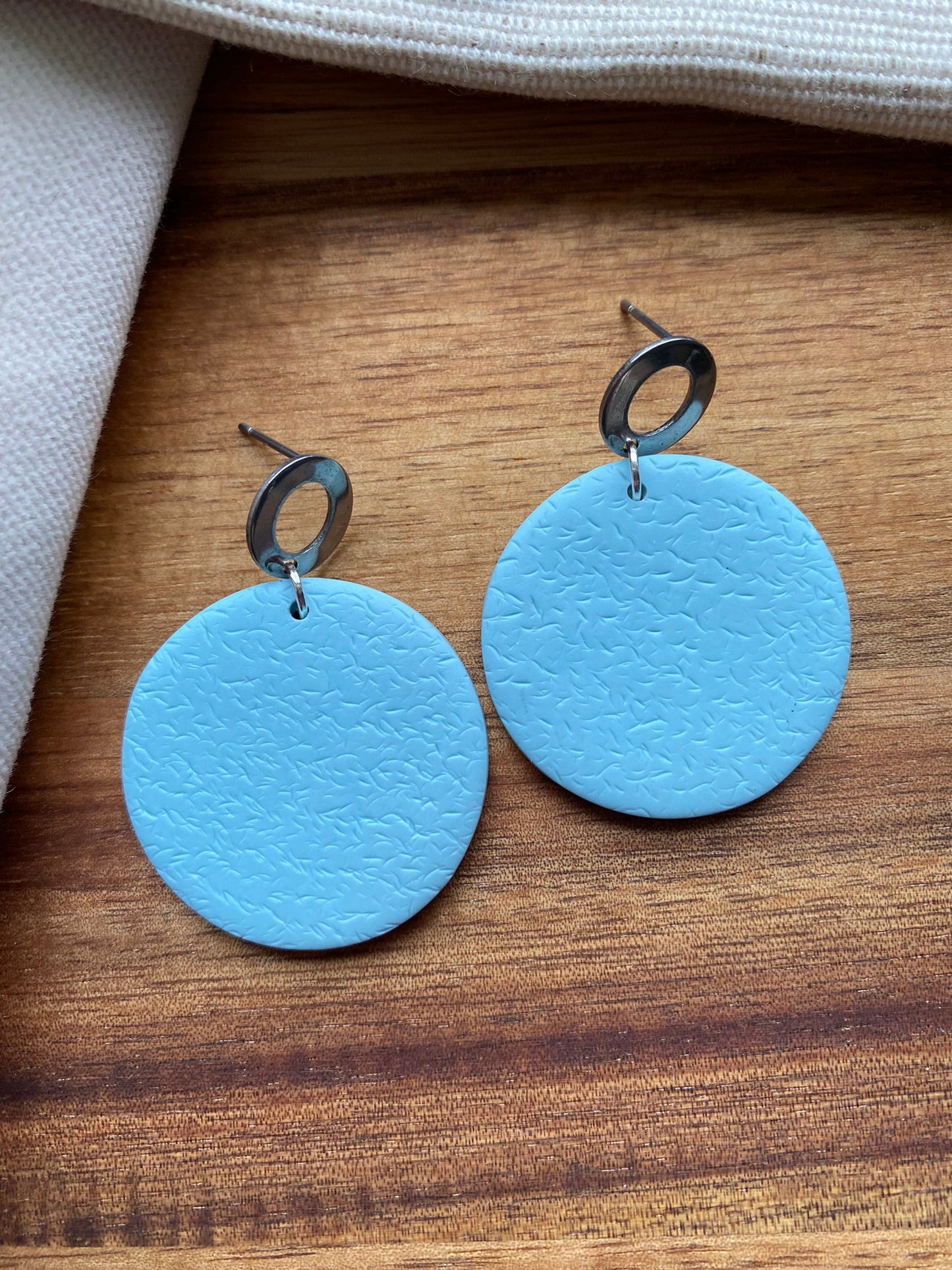 Medium dangles - textured pale blue large circles