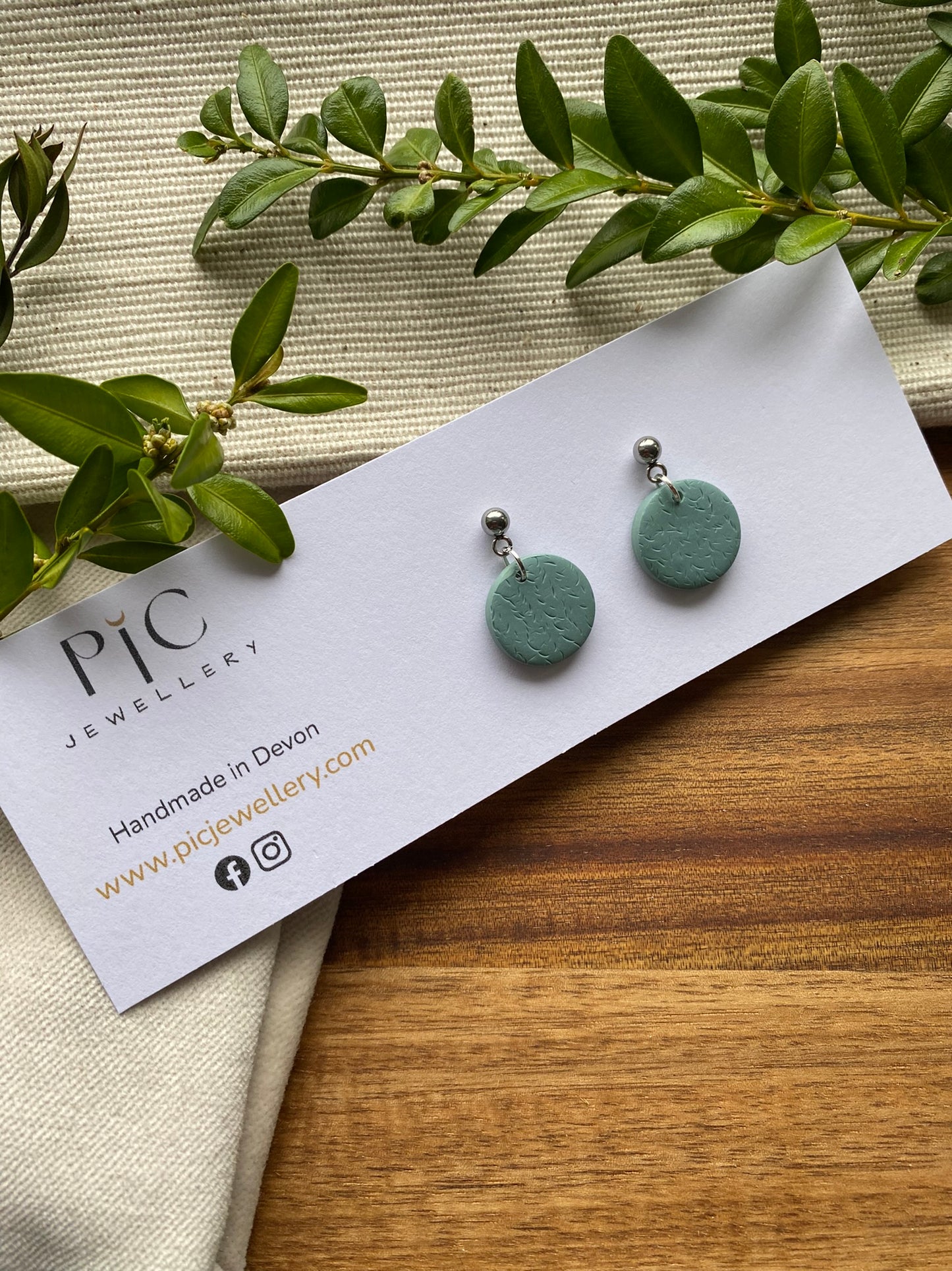 Dinky dangles - textured ocean green circles