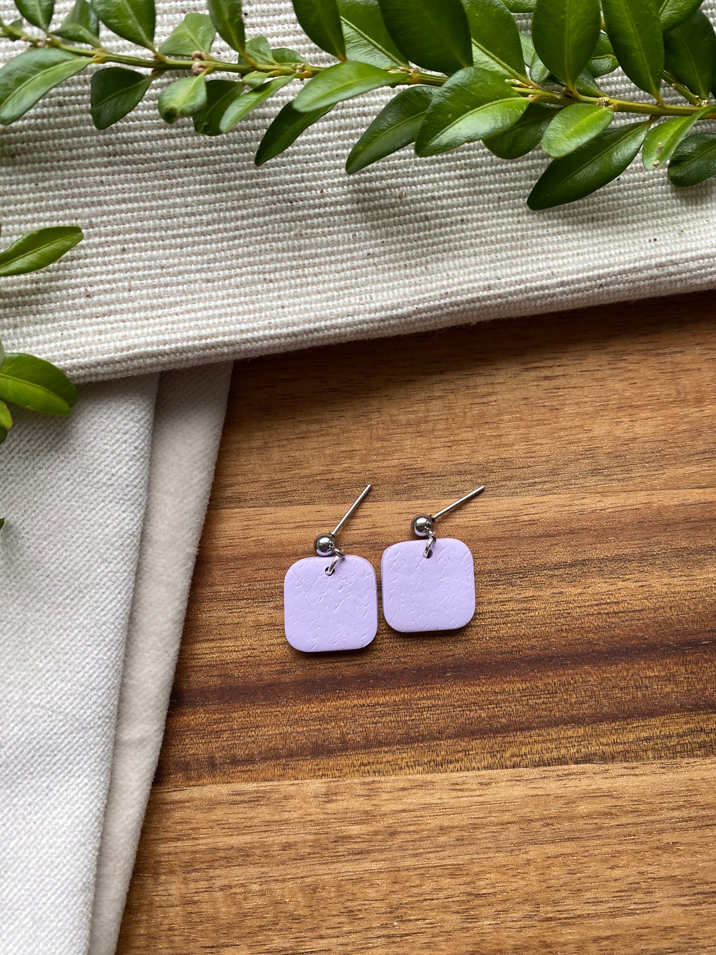 Dinky dangles - textured lilac squares