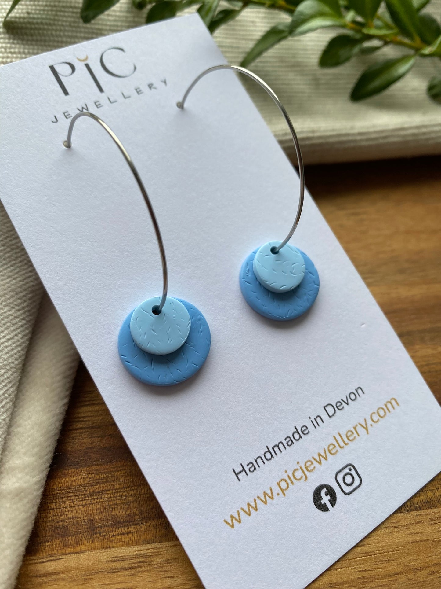 Hoops - double dots - blue tones on silver hoops